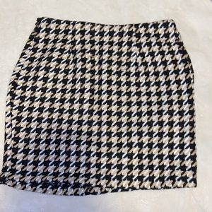 Houndstooth Mini Skirt